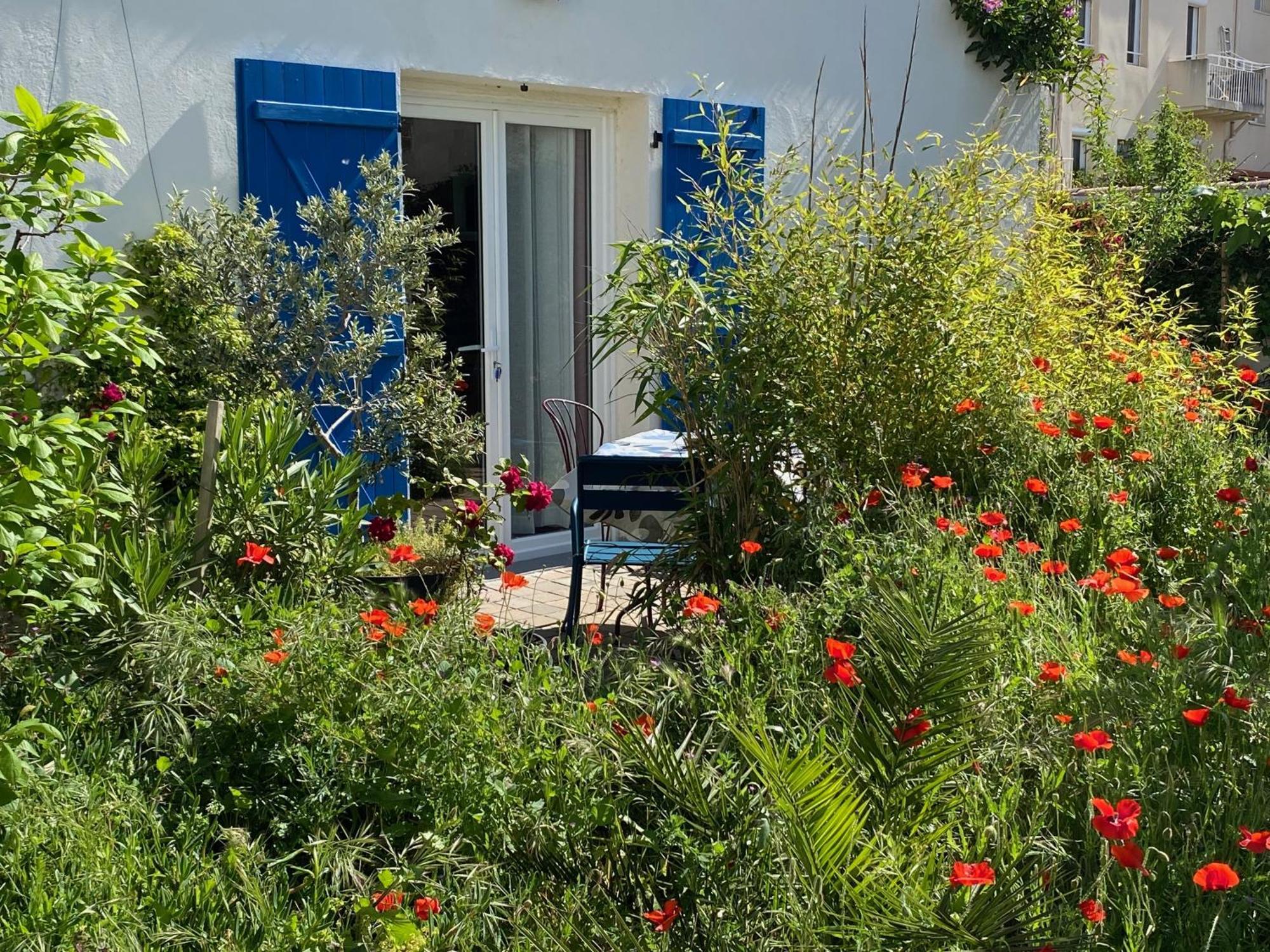 Maisonnette De Jardin Marseille Exterior photo